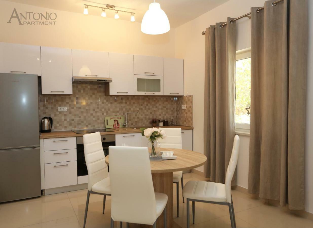 Appartement Antonio à Šibenik Extérieur photo
